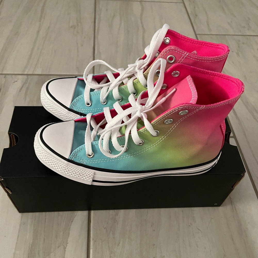 🩷Girls Gradient Rainbow Converse🩷